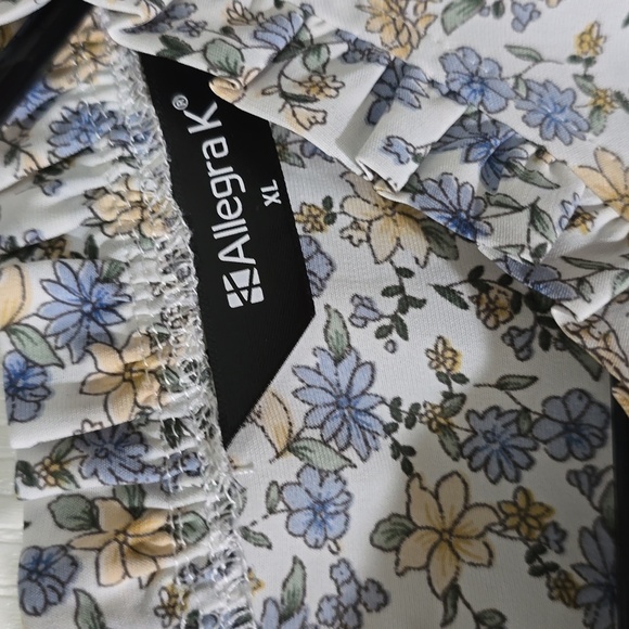 Allegra K XL ruffle neck flutter sleeve floral top - Picture 4 of 6